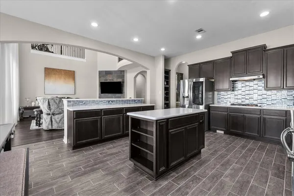 $649,000 | 2414 Trocadero Lane, League City, TX 77573