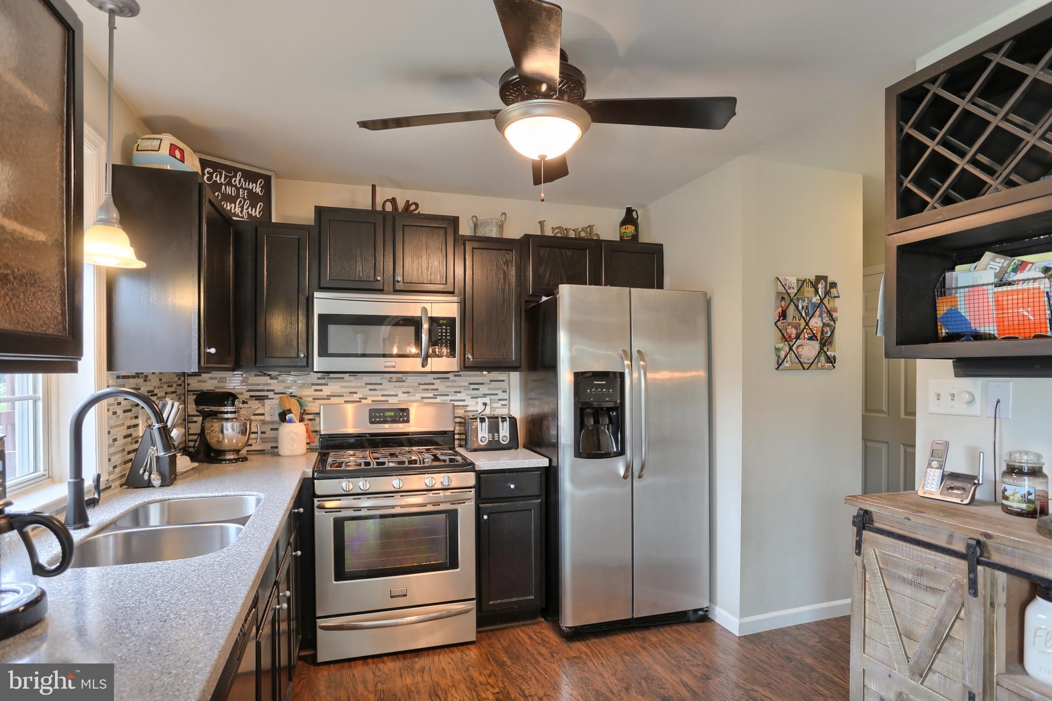 107 Riders Way Lebanon, PA 17042 - Photo 12 of 33 Granite Counter-tops