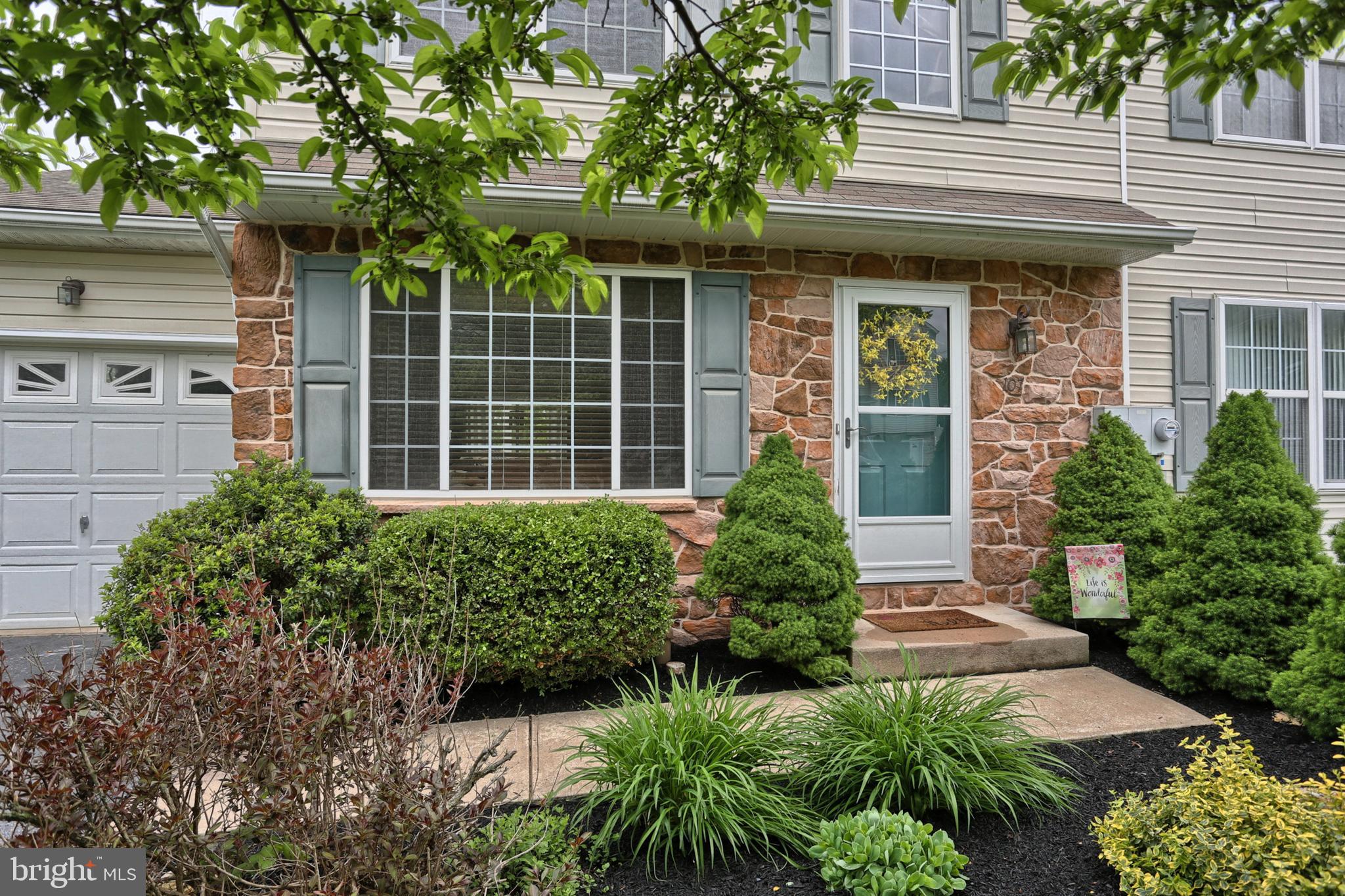107 Riders Way Lebanon, PA 17042 - Photo 3 of 33 Attractive Stone facade