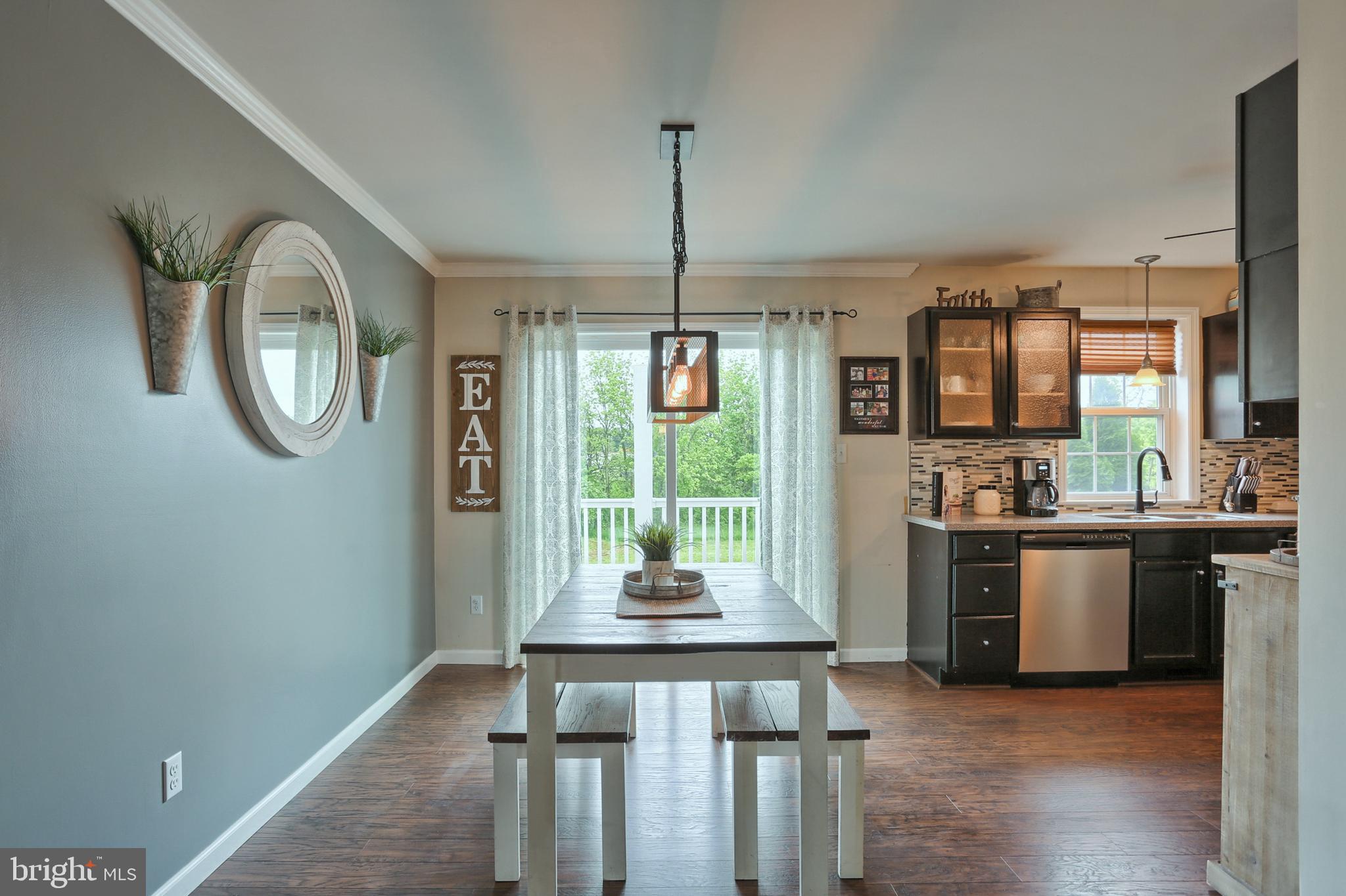 107 Riders Way Lebanon, PA 17042 - Photo 8 of 33 Tastefully decorated