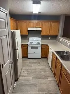 $1,800 | 6213 Hickory Ln Circle, Union City, GA 30291