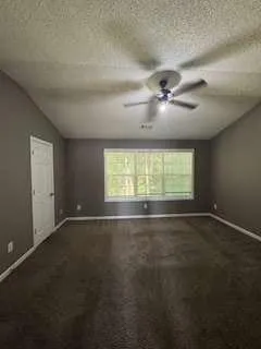 $1,800 | 6213 Hickory Ln Circle, Union City, GA 30291