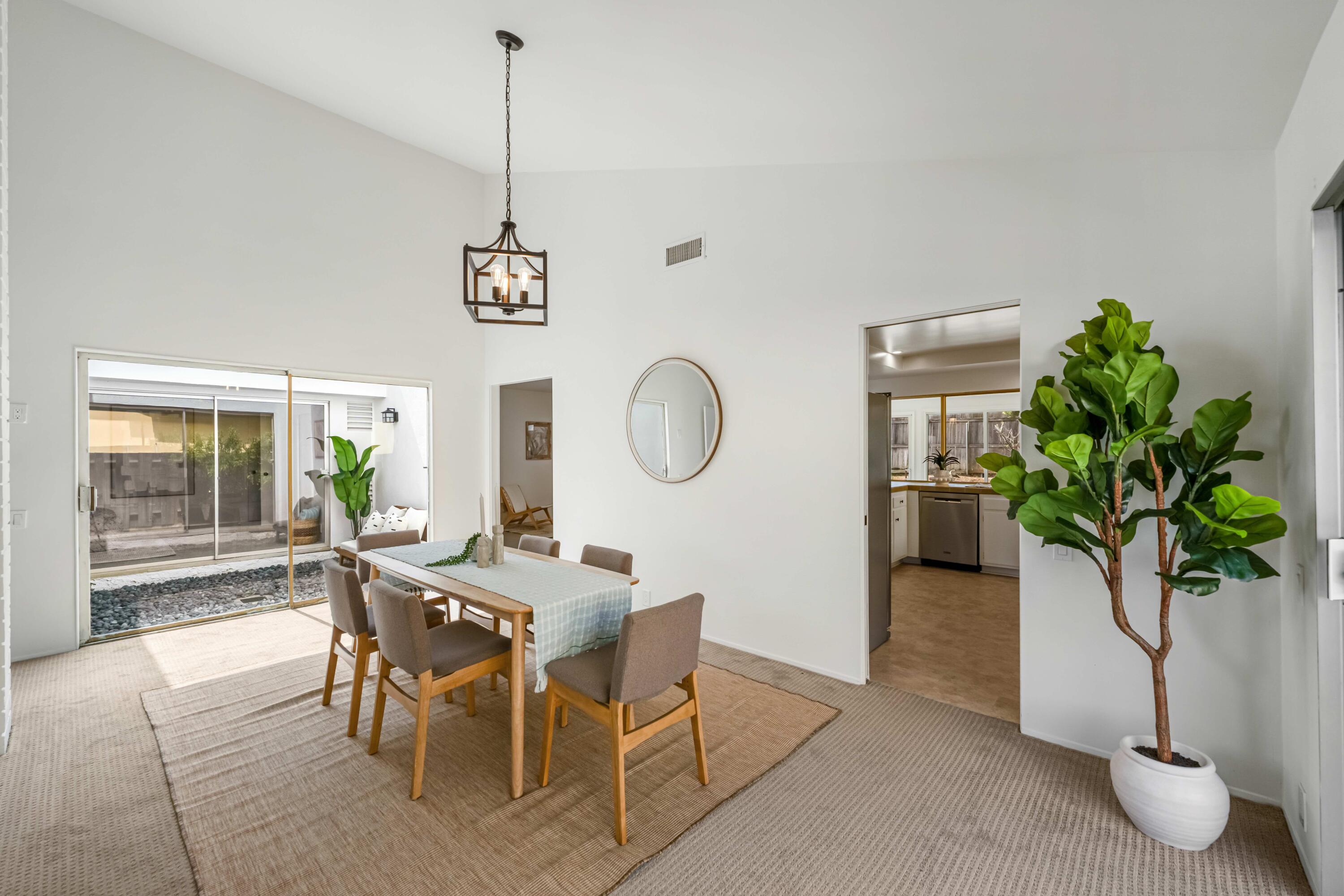 7286 Georgetown Road Goleta, CA 93117 - Photo 22 of 50 Dining room - 7286 Georgetown Rd