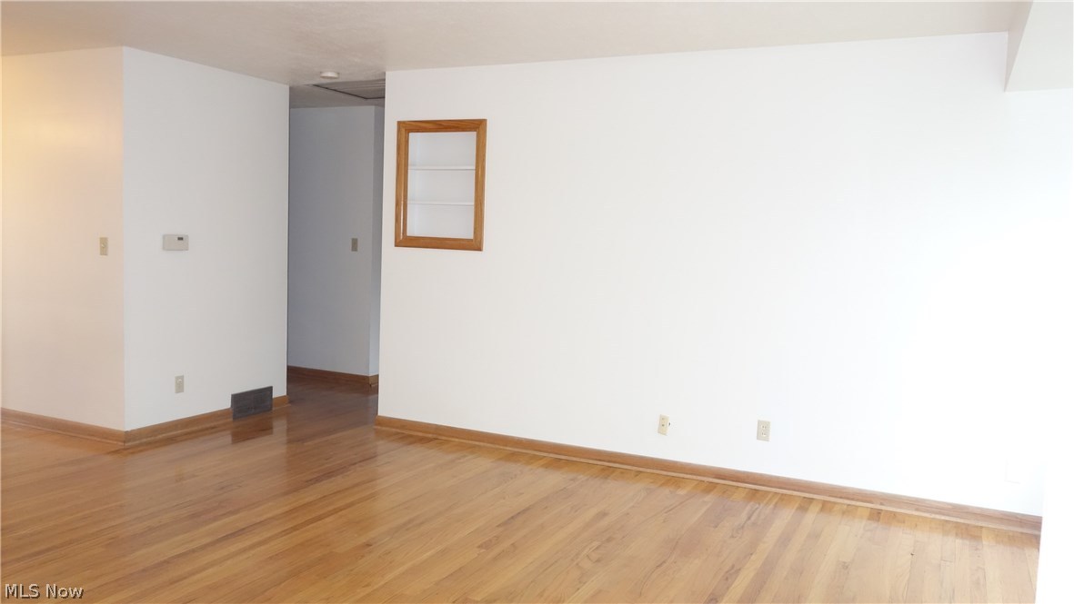 1596 Krumroy Road Akron, OH 44306 - Photo 12 of 31