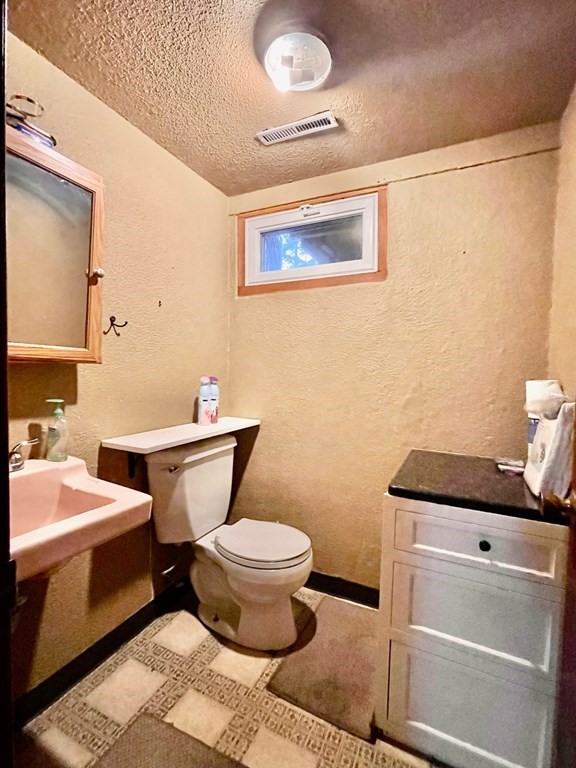 627 Winter Street Framingham, MA 01702 - Photo 21 of 30 Gallery Image 21