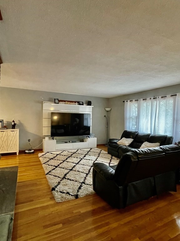 627 Winter Street Framingham, MA 01702 - Photo 9 of 30 Gallery Image 9