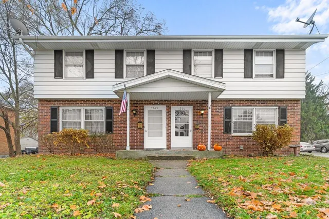 $429,000 | 1542 White Rock Avenue, Unit 1544, Waukesha, WI 53186