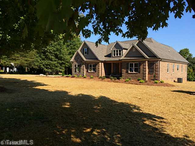 147 Helsabeck Road King, NC 27021 - Photo 2 of 16 Exterior Front.