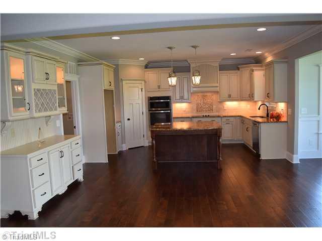 147 Helsabeck Road King, NC 27021 - Photo 3 of 16 Kitchen.