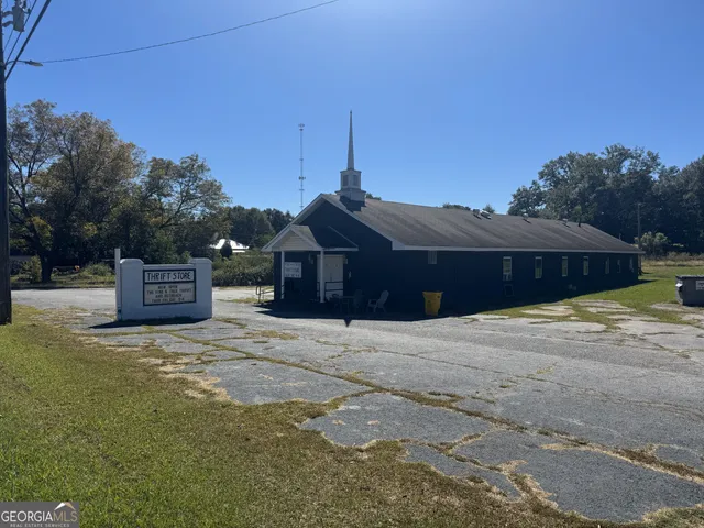 $175,000 | 860 Indian Springs Drive, Forsyth, GA 31029