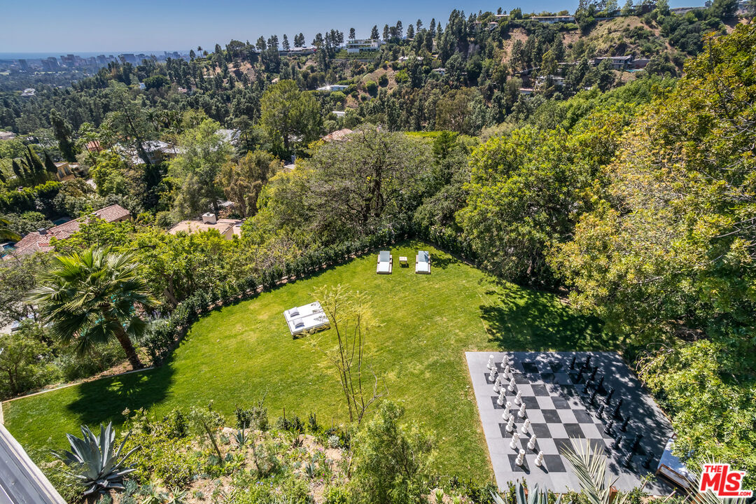 9406 Lloydcrest Drive Beverly Hills, CA 90210 - Photo 7 of 52 a view of a garden