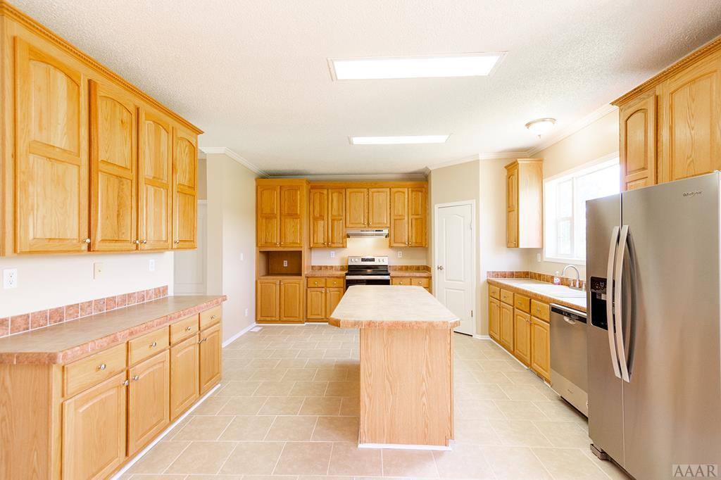 279 Deep Creek Road Hertford, NC 27944 - Photo 6 of 40 Kitchen