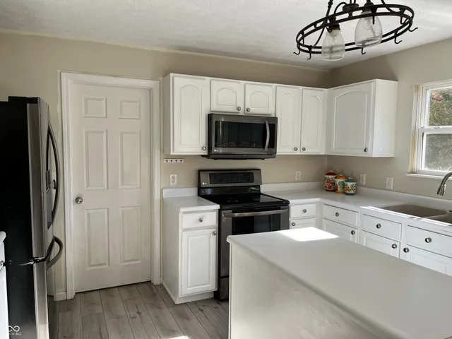 $323,999 | 5824 Thompson Park Boulevard, Indianapolis, IN 46237