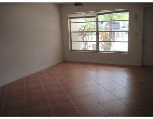 22316 Southwest 62nd Avenue Boca Raton, FL 33428 - Photo 2 of 10 Living Room