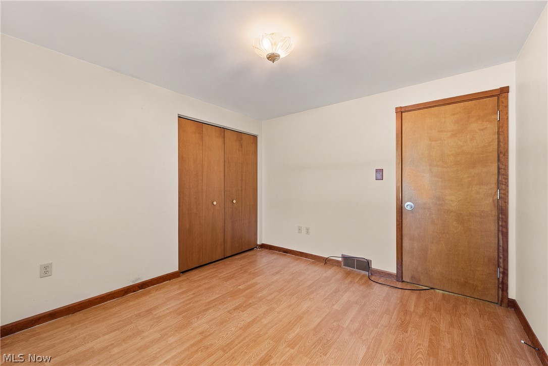 18930 Story Road Cleveland, OH 44126 - Photo 20 of 36