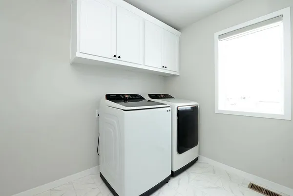 $699,900 | 3707 Merrifield Drive South, Fargo, ND 58104