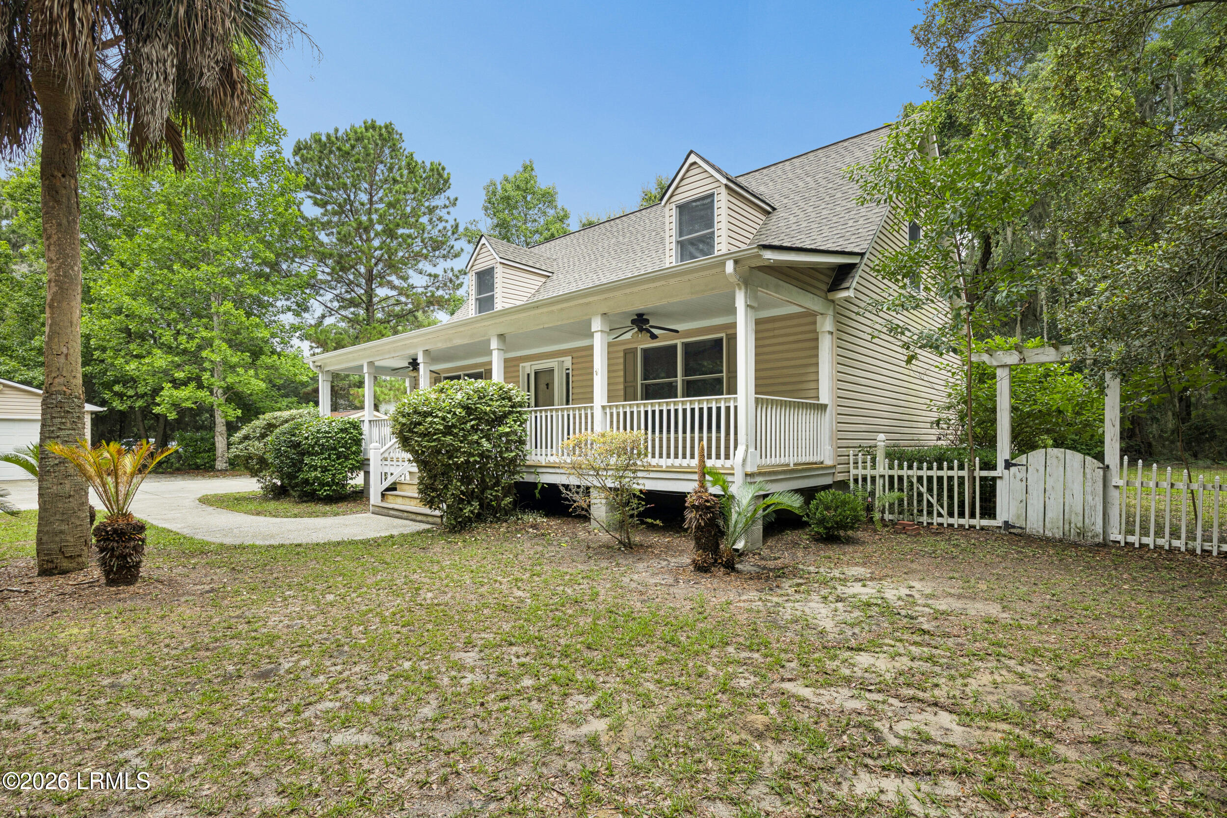 815 Sams Point Road Beaufort, SC 29907 - Photo 3 of 34 815 sams point rd-6
