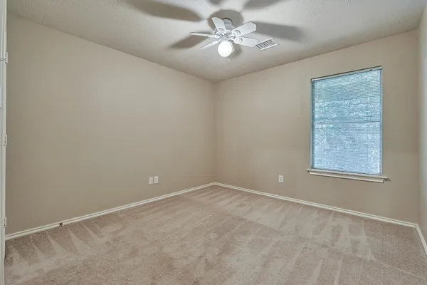 $1,995 | 231 Blushwood Place, The Woodlands, TX 77382