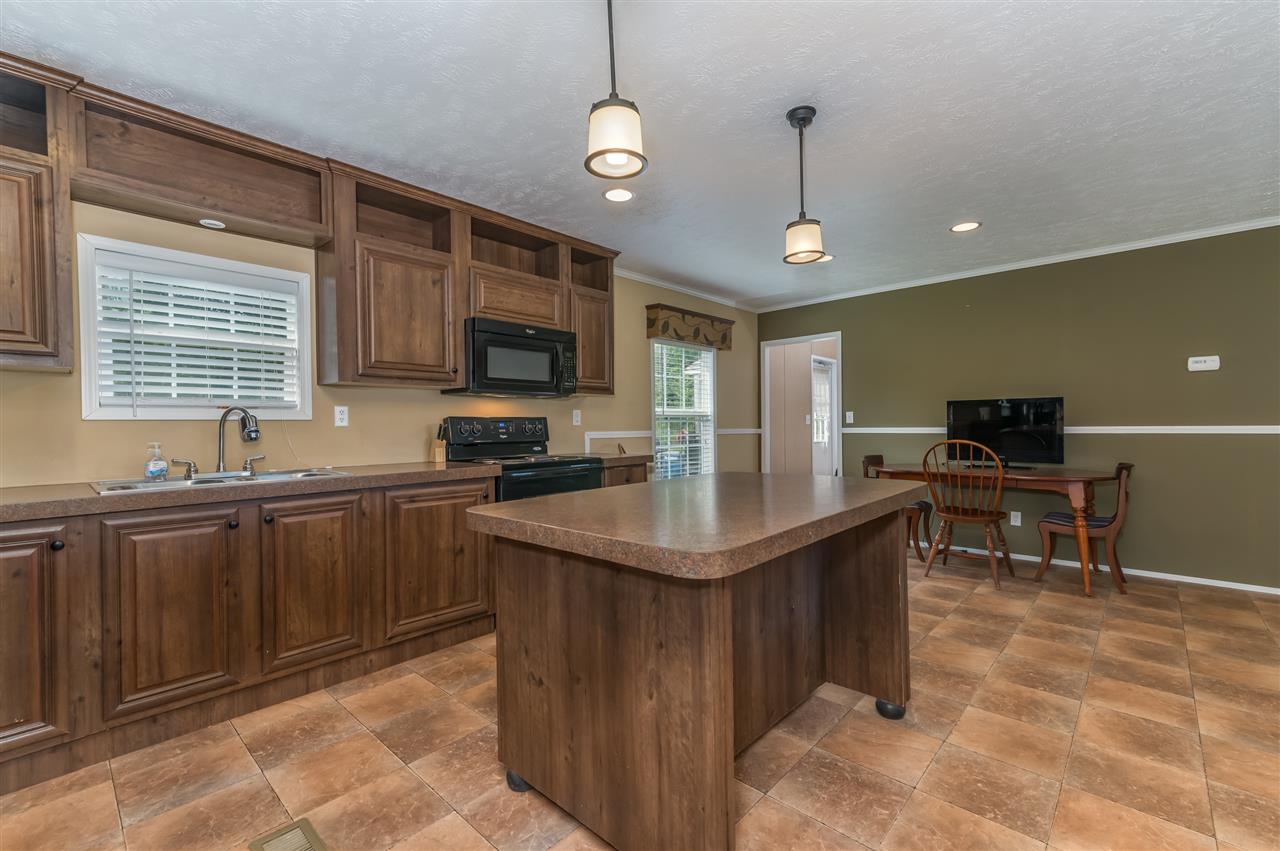 275 Center Road Landrum, SC 29356 - Photo 8 of 35 Gallery Image 8