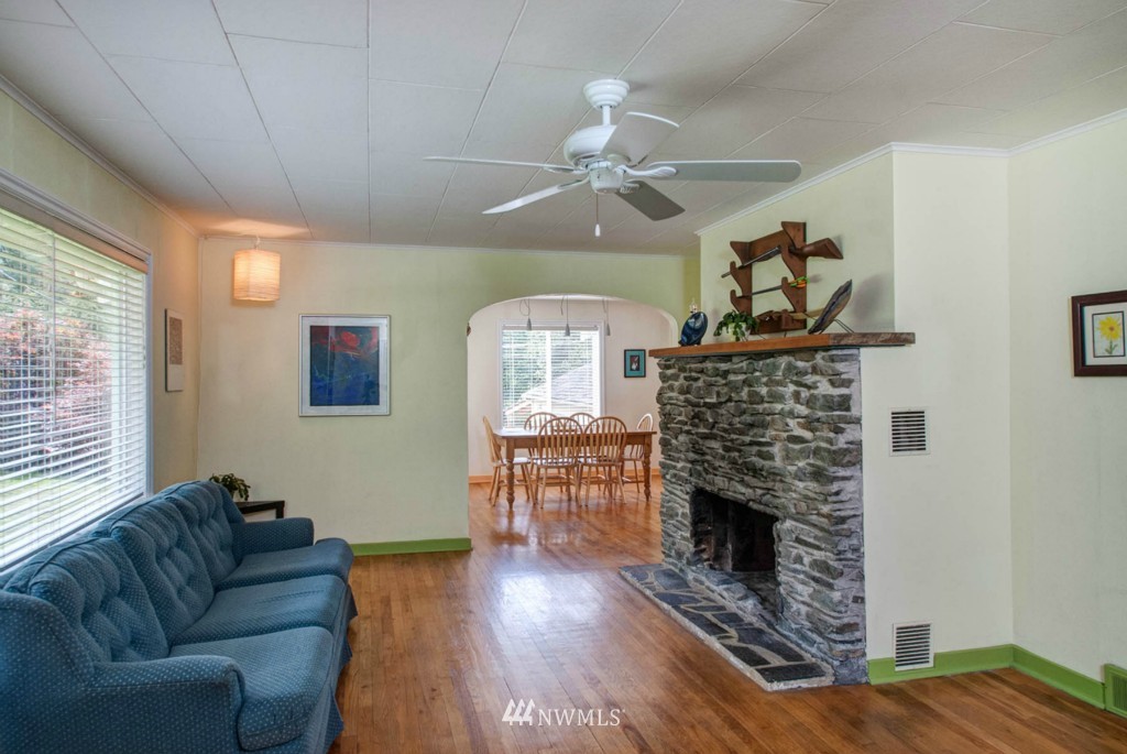 1592 Van Wyck Road Bellingham, WA 98226 - Photo 3 of 21 Gallery Image 3