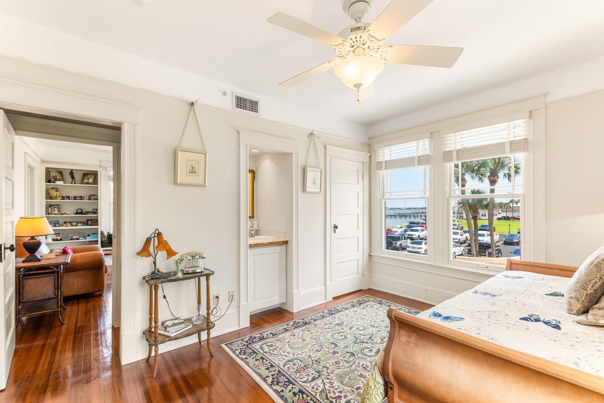 178 Avenida Menendez St. Augustine, FL 32084 - Photo 20 of 42 a living room with furniture and wooden floor