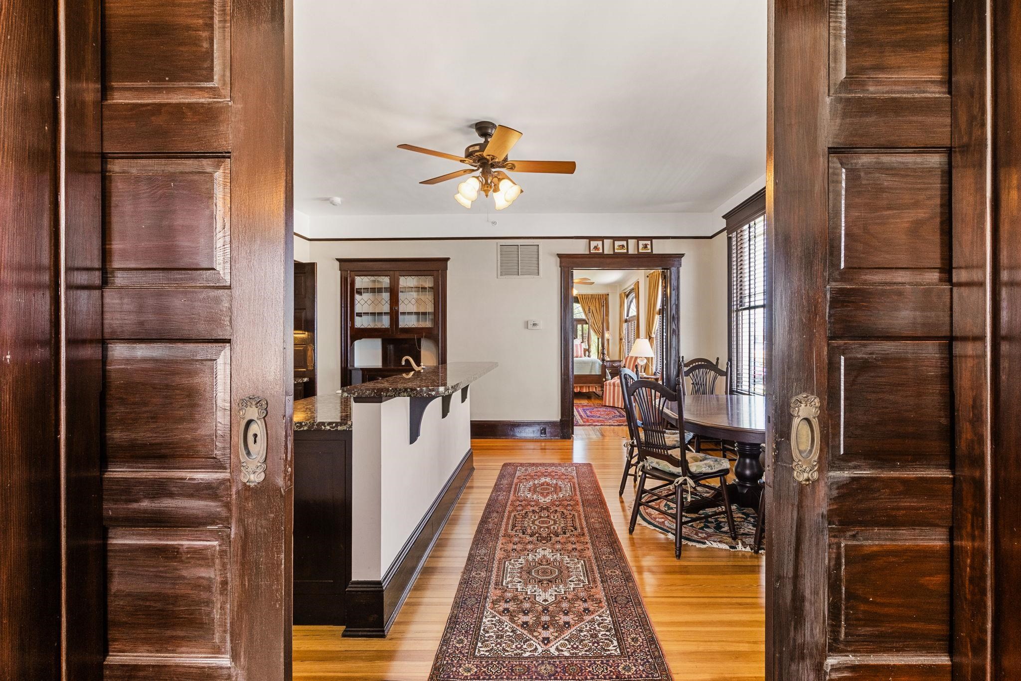 178 Avenida Menendez St. Augustine, FL 32084 - Photo 6 of 42 a very nice looking room with a glass door shower