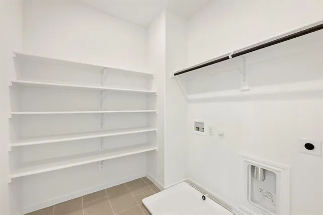 $347,010 | 224 Eagle Vw Lane, Commerce, TX 75428