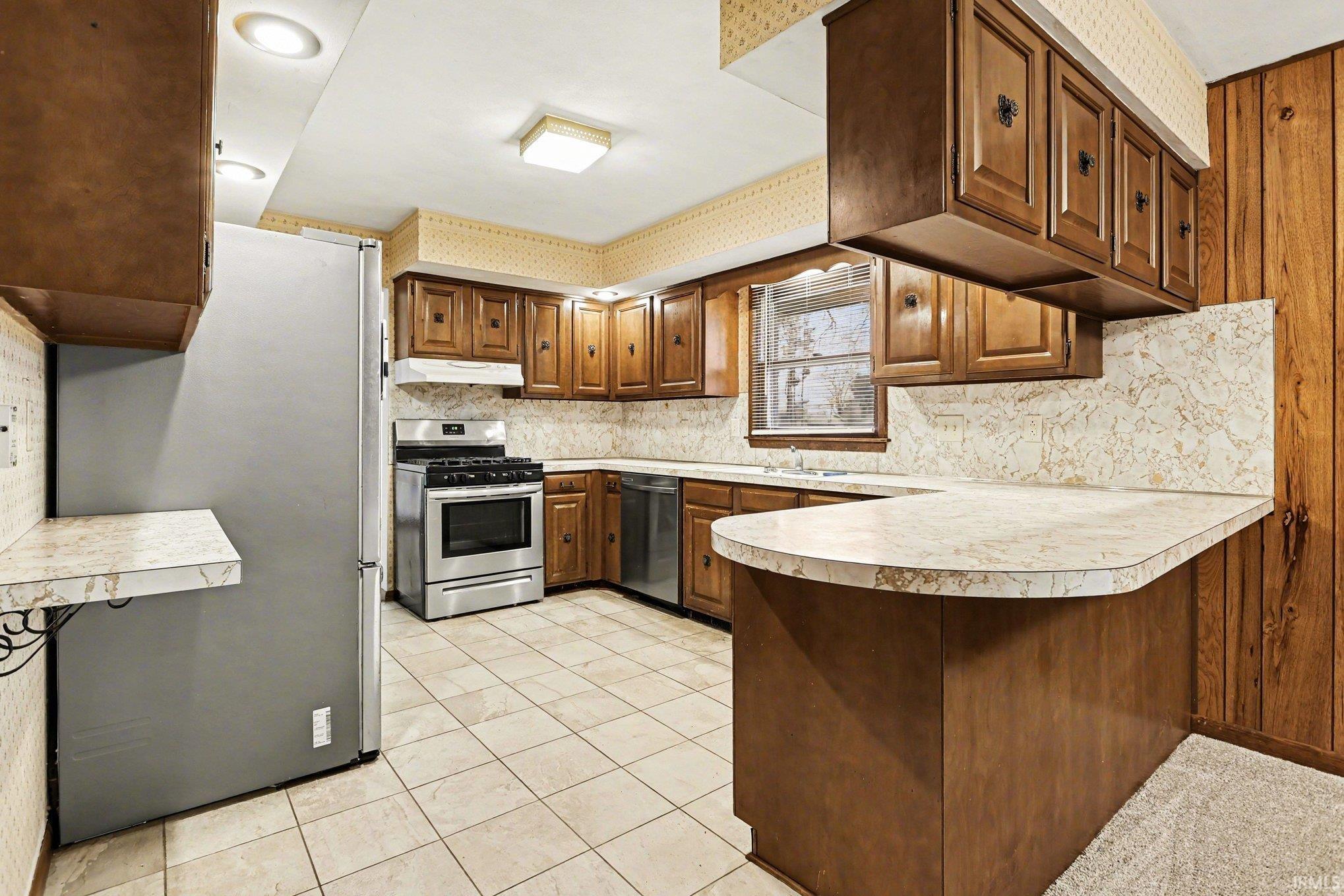 51815 Bittersweet Road Granger, IN 46530 - Photo 7 of 29