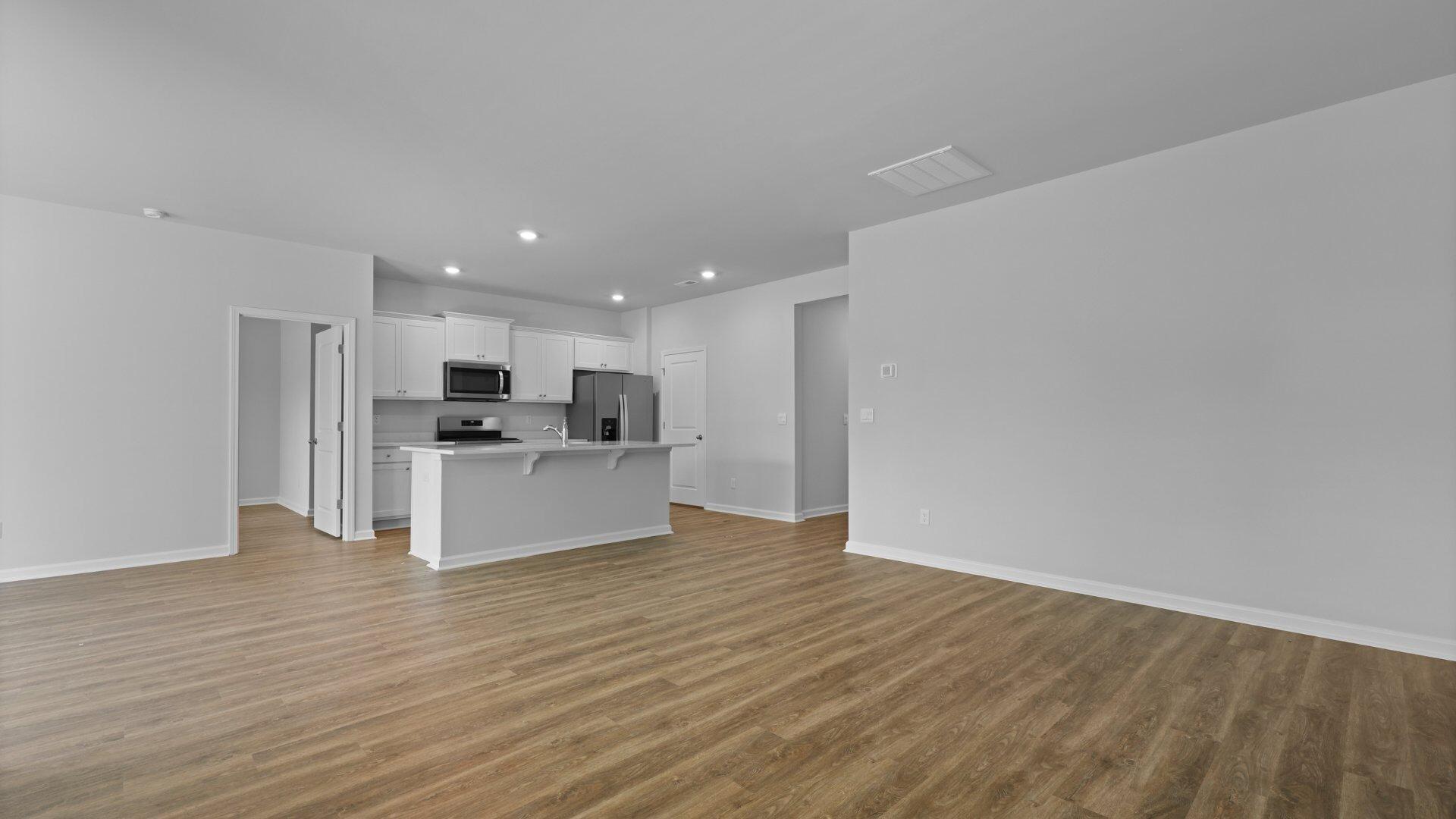 8023 Precious Court Ravenel, SC 29470 - Photo 7 of 27 550a1052