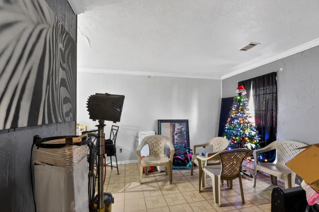 $109,500 | 17002 Woodacre Drive, Houston, TX 77049