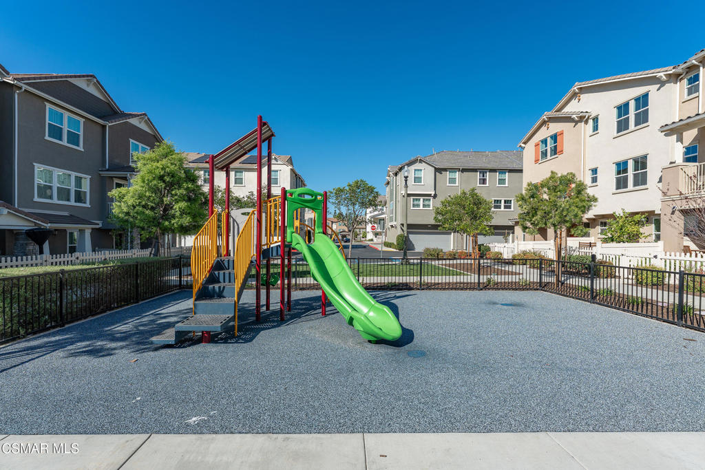 512 Mulberry Lane Fillmore, CA 93015 - Photo 40 of 54 a park with slide