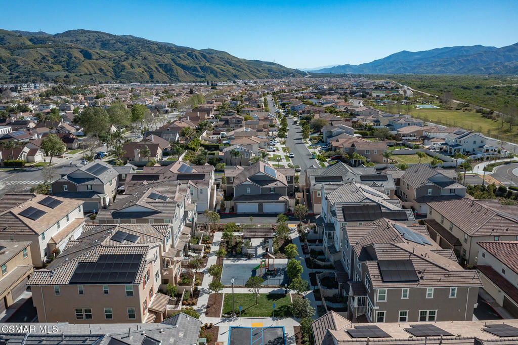 512 Mulberry Lane Fillmore, CA 93015 - Photo 43 of 54 an aerial view of residential houses and street