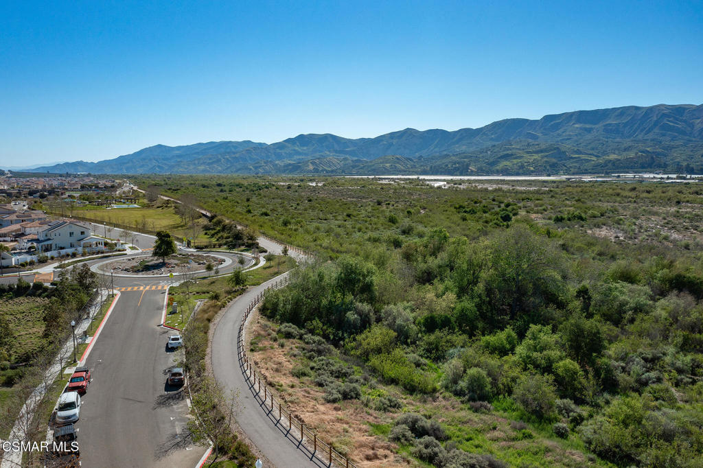 512 Mulberry Lane Fillmore, CA 93015 - Photo 49 of 54 a view of a city with a mountain