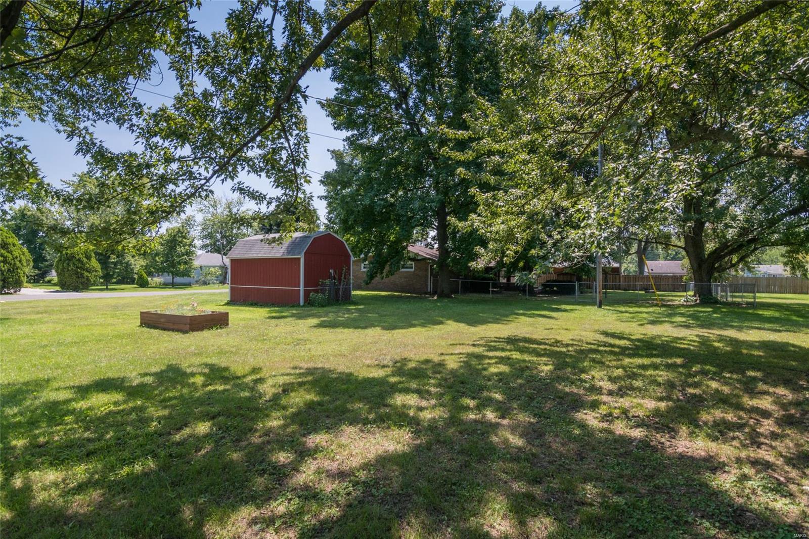 15 Maple Street Moro, IL 62067 - Photo 29 of 35 Gallery Image 29