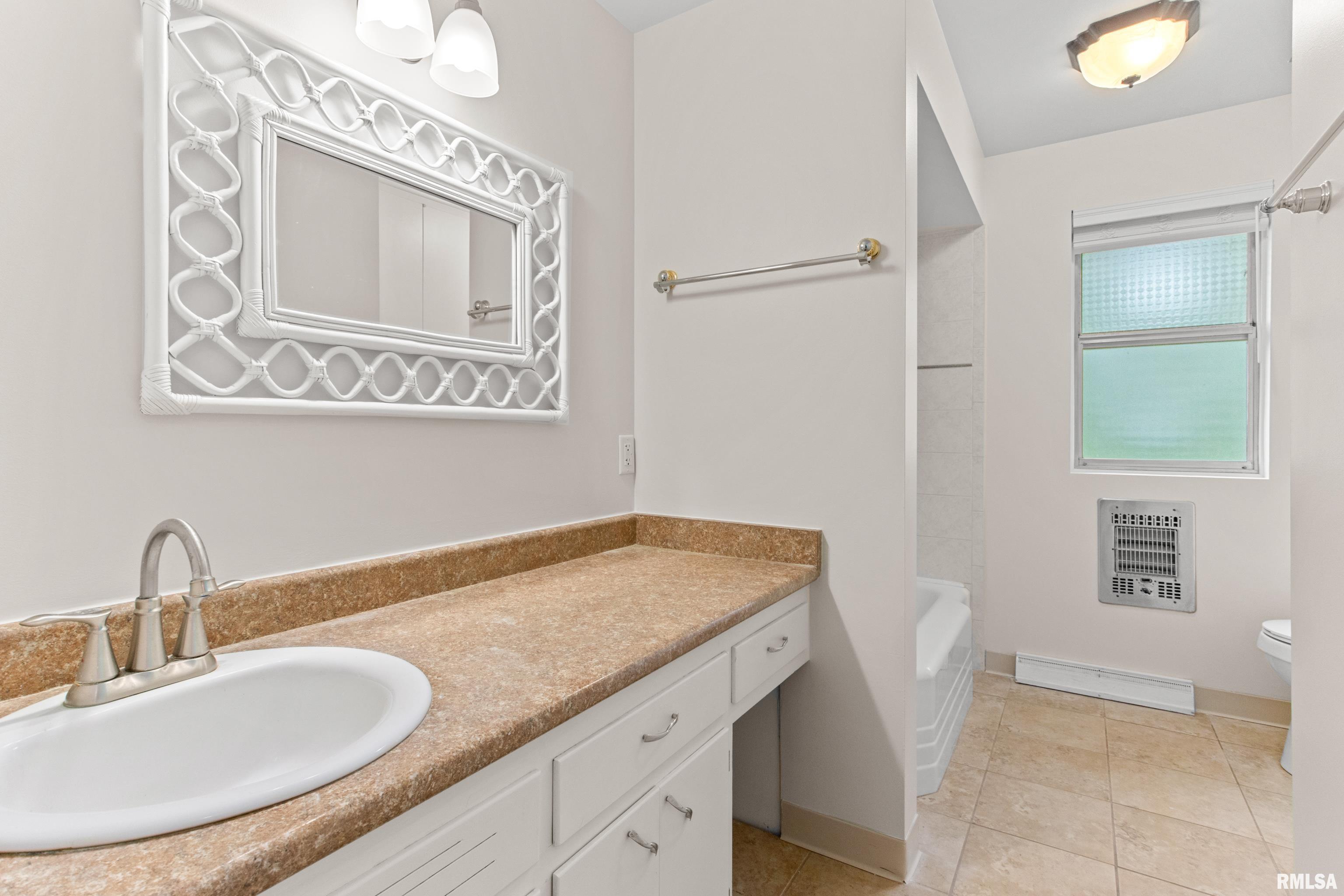 106 South Rustic Road East Peoria, IL 61611 - Photo 21 of 36