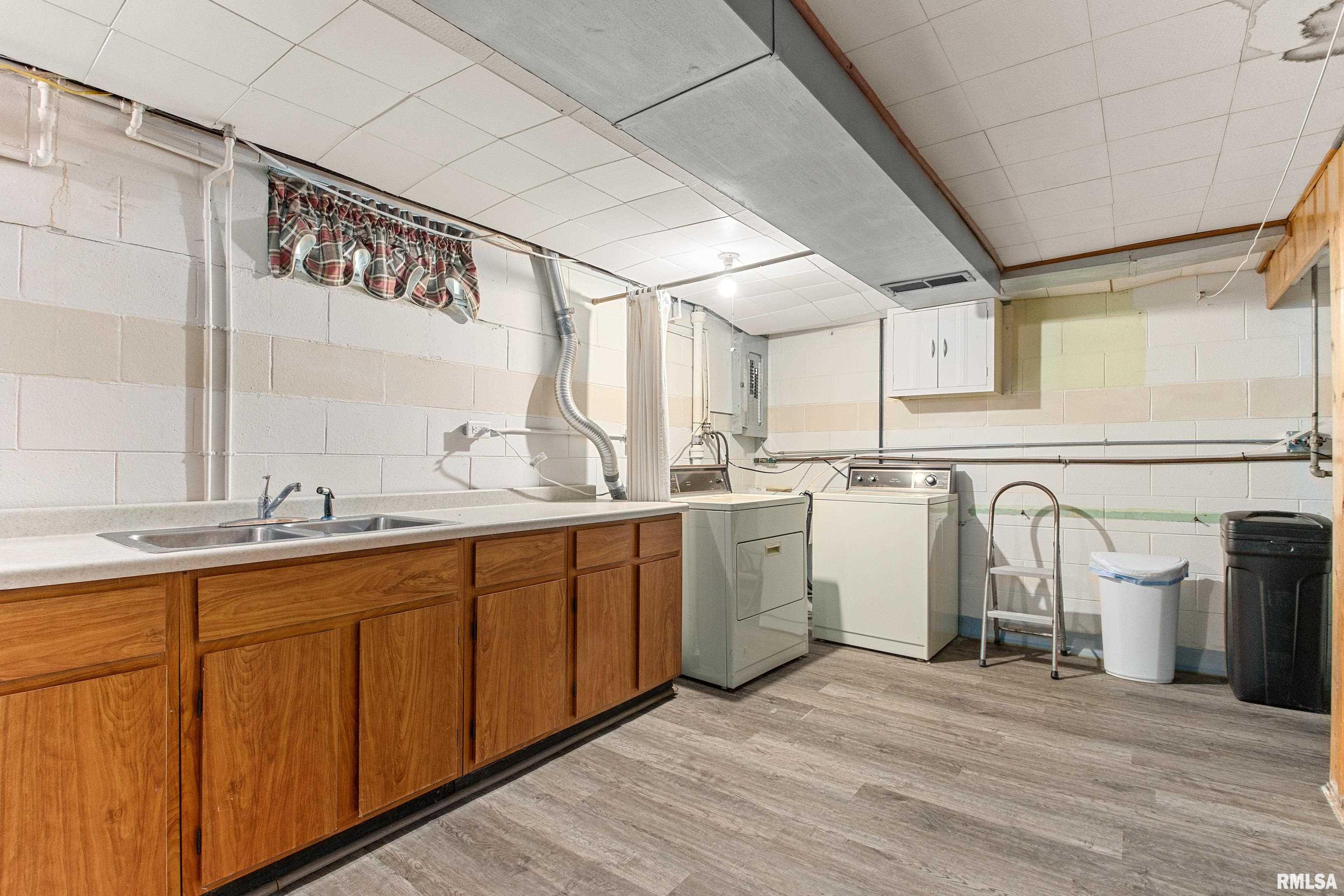 106 South Rustic Road East Peoria, IL 61611 - Photo 30 of 36