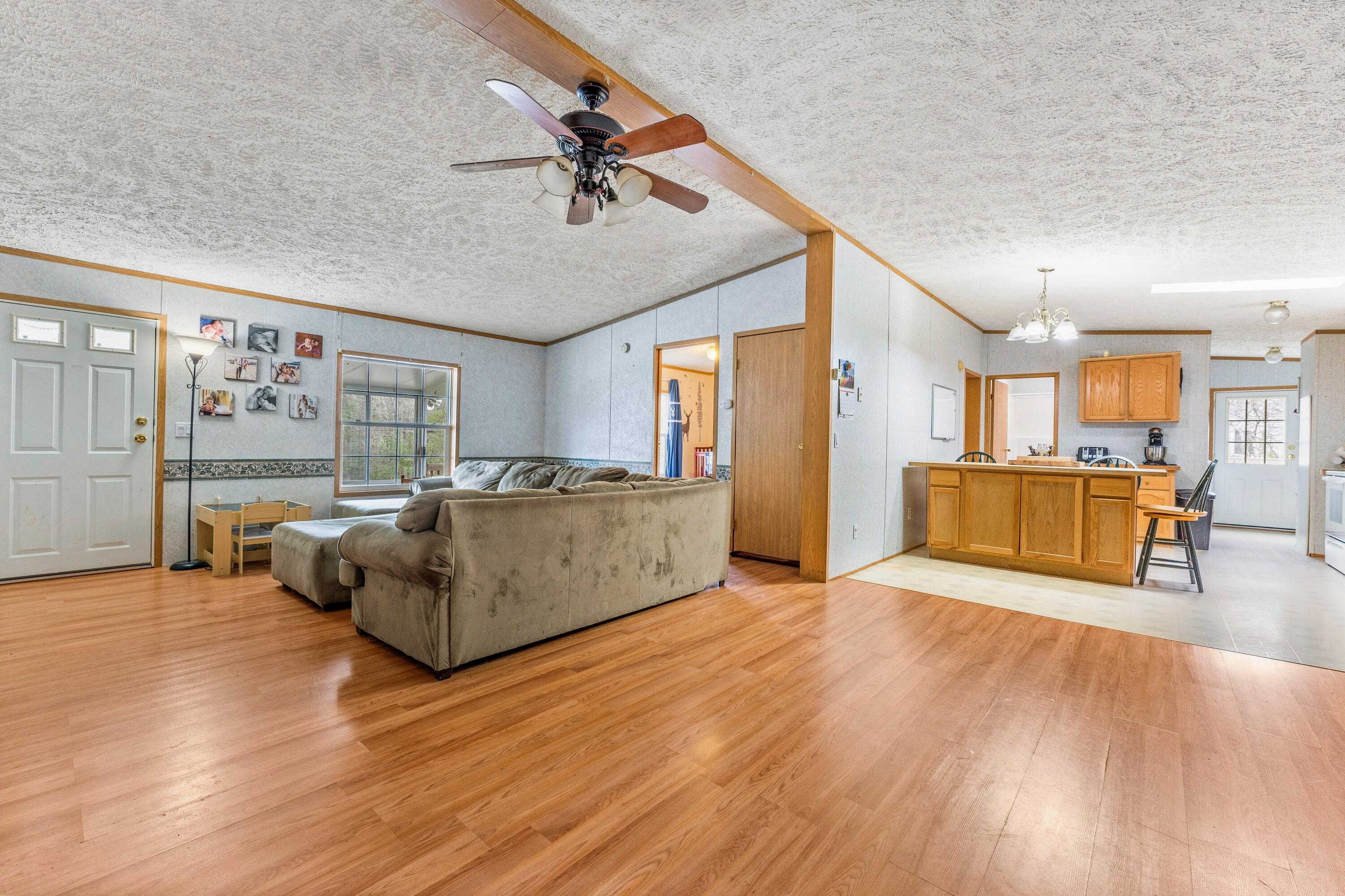 238 Windsor Road Chelsea, ME 04330 - Photo 5 of 33 DSC01538