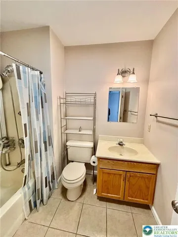 $2,450 | 207 Stephanie Drive, Easton, PA 18045