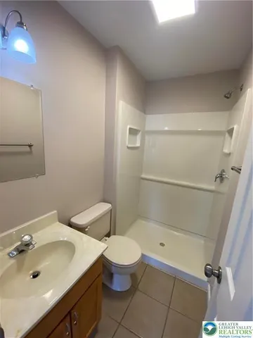 $2,450 | 207 Stephanie Drive, Easton, PA 18045