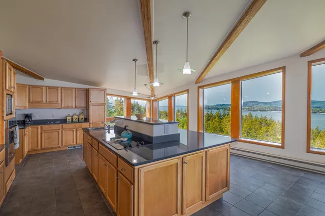 $2,700,000 | 800 Summer Harbor Road, Winter Harbor, ME 04693