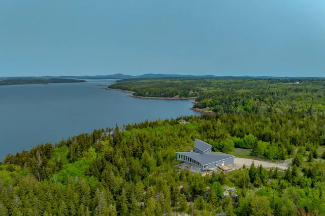 $2,700,000 | 800 Summer Harbor Road, Winter Harbor, ME 04693