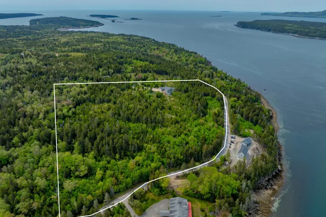 $2,700,000 | 800 Summer Harbor Road, Winter Harbor, ME 04693