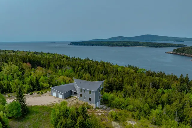 $2,700,000 | 800 Summer Harbor Road, Winter Harbor, ME 04693