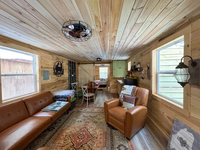 $189,900 | 103 Thoroughfare Lane, Lincoln, ME 04457