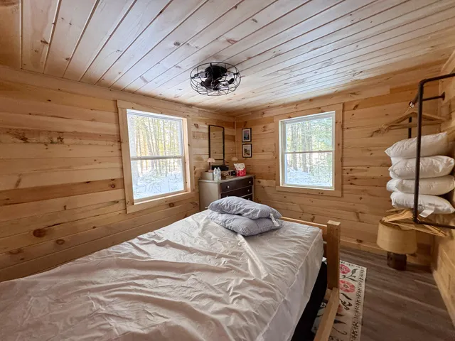 $189,900 | 103 Thoroughfare Lane, Lincoln, ME 04457