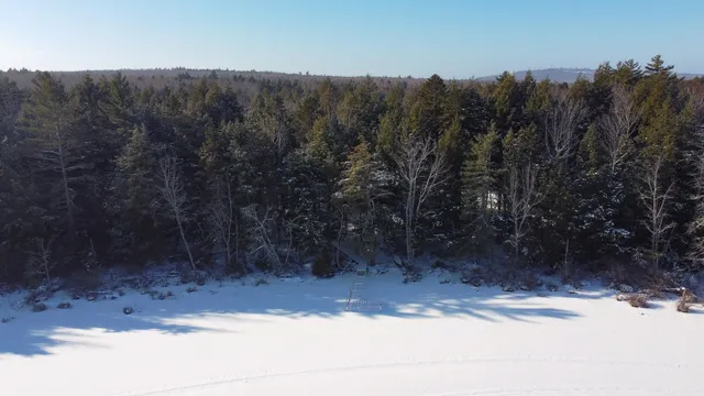 $189,900 | 103 Thoroughfare Lane, Lincoln, ME 04457