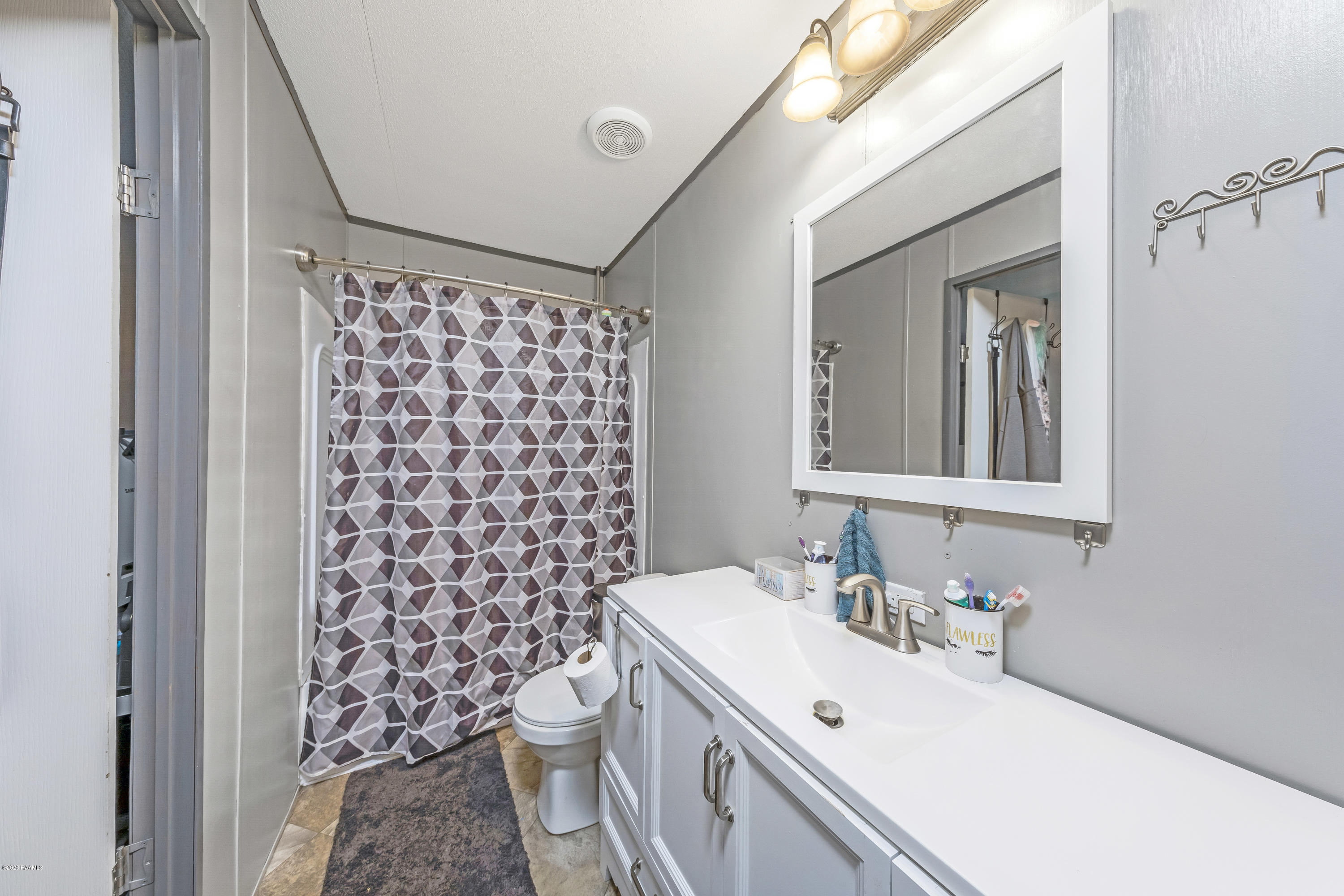 8812 Lawrence Road Abbeville, LA 70510 - Photo 19 of 32 Gallery Image 19