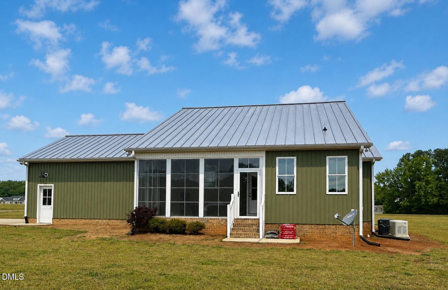 620 Rhodes Road Kenly, NC 27542 - Photo 5 of 24 IMG_2266