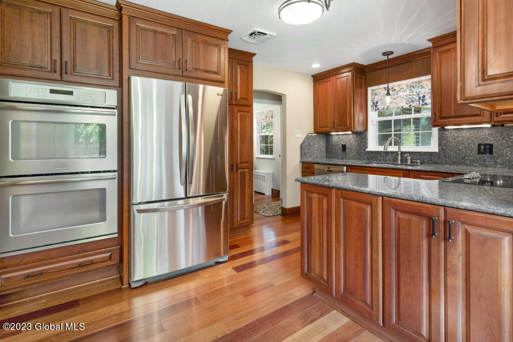 344 Farm To Market Road Halfmoon, NY 12065 - Photo 7 of 29 Interior 06