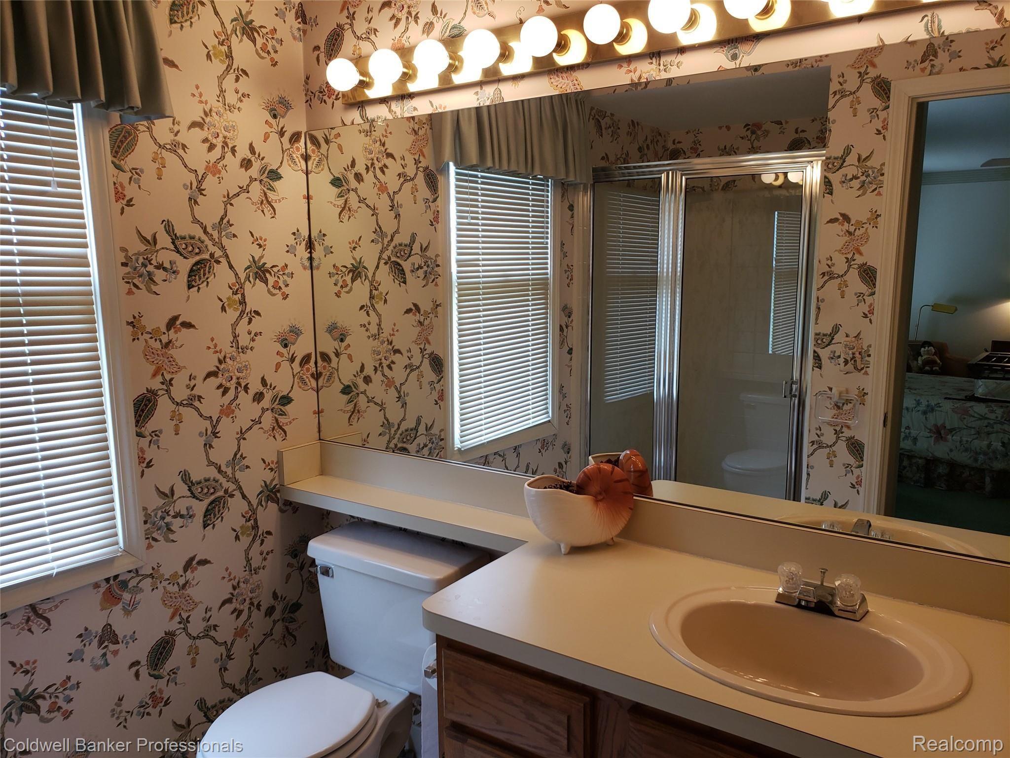 3039 Primrose Drive Rochester, MI 48307 - Photo 19 of 25 20190712_131157.jpg